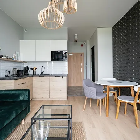 Rentplanet - Apartamenty Zarembowicza Wroclaw Exterior photo