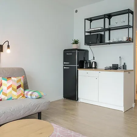 Rentplanet - Apartamenty Zarembowicza Wroclaw Exterior photo