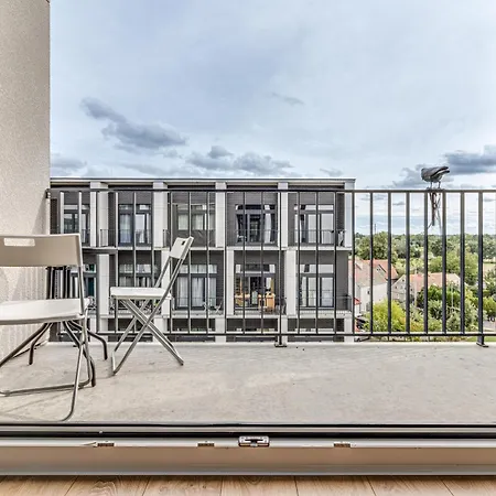 Rentplanet - Apartamenty Zarembowicza Wroclaw Exterior photo